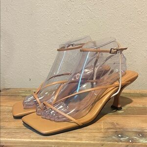 Jeffrey Campbell Fluxx strappy heeled sandals size 10
